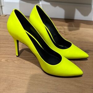 Michael Kors Pumps